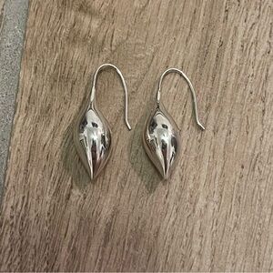 Michael Dawkins Sterling Silver 925 Thai Dainty Teardrop Dangle Drop Earrings
